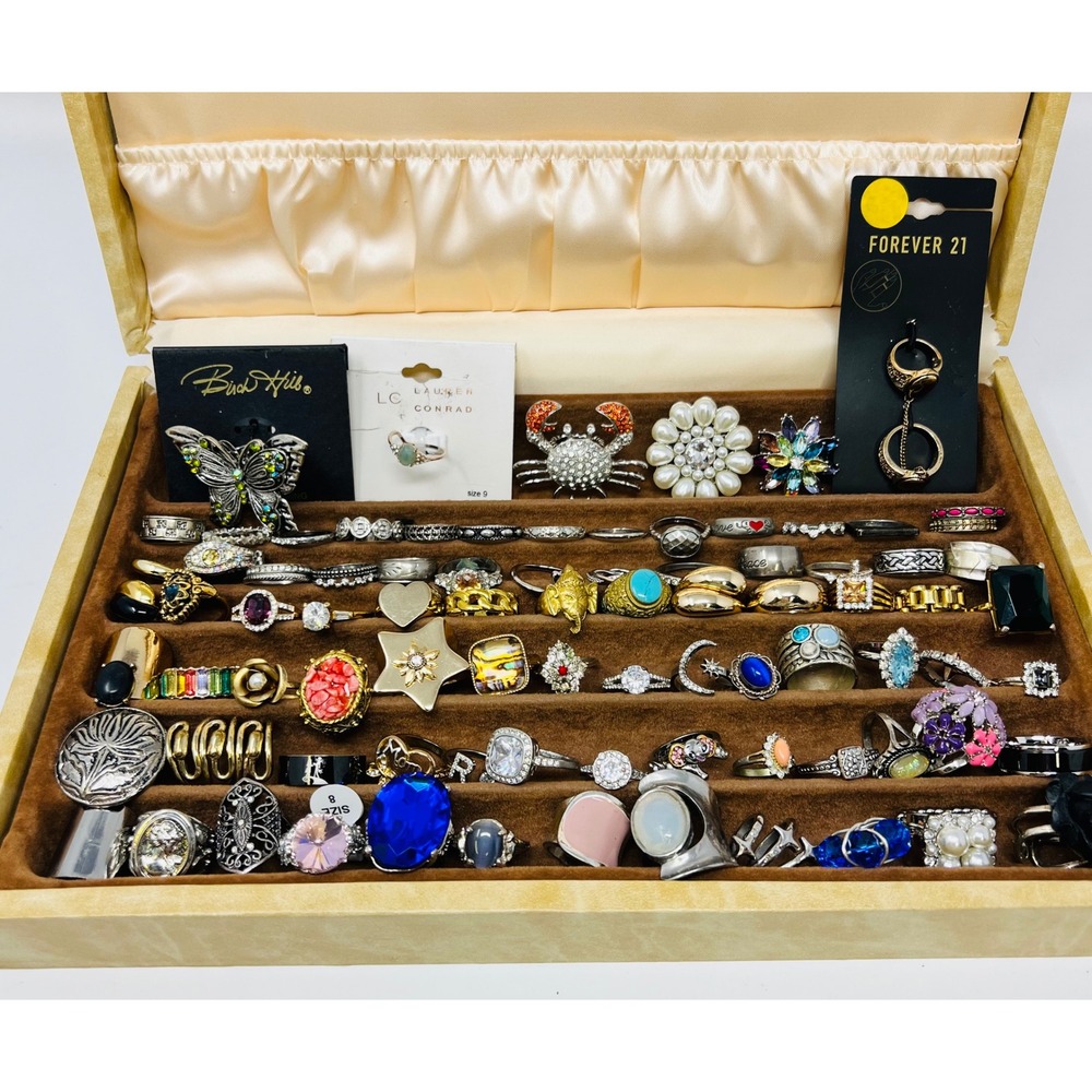 Vintage & Modern Gold & Silver Tone Assortment Fashion Statement Rings Lot of 85